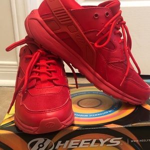 Heelys Force - Triple Red - Size 5 Youth